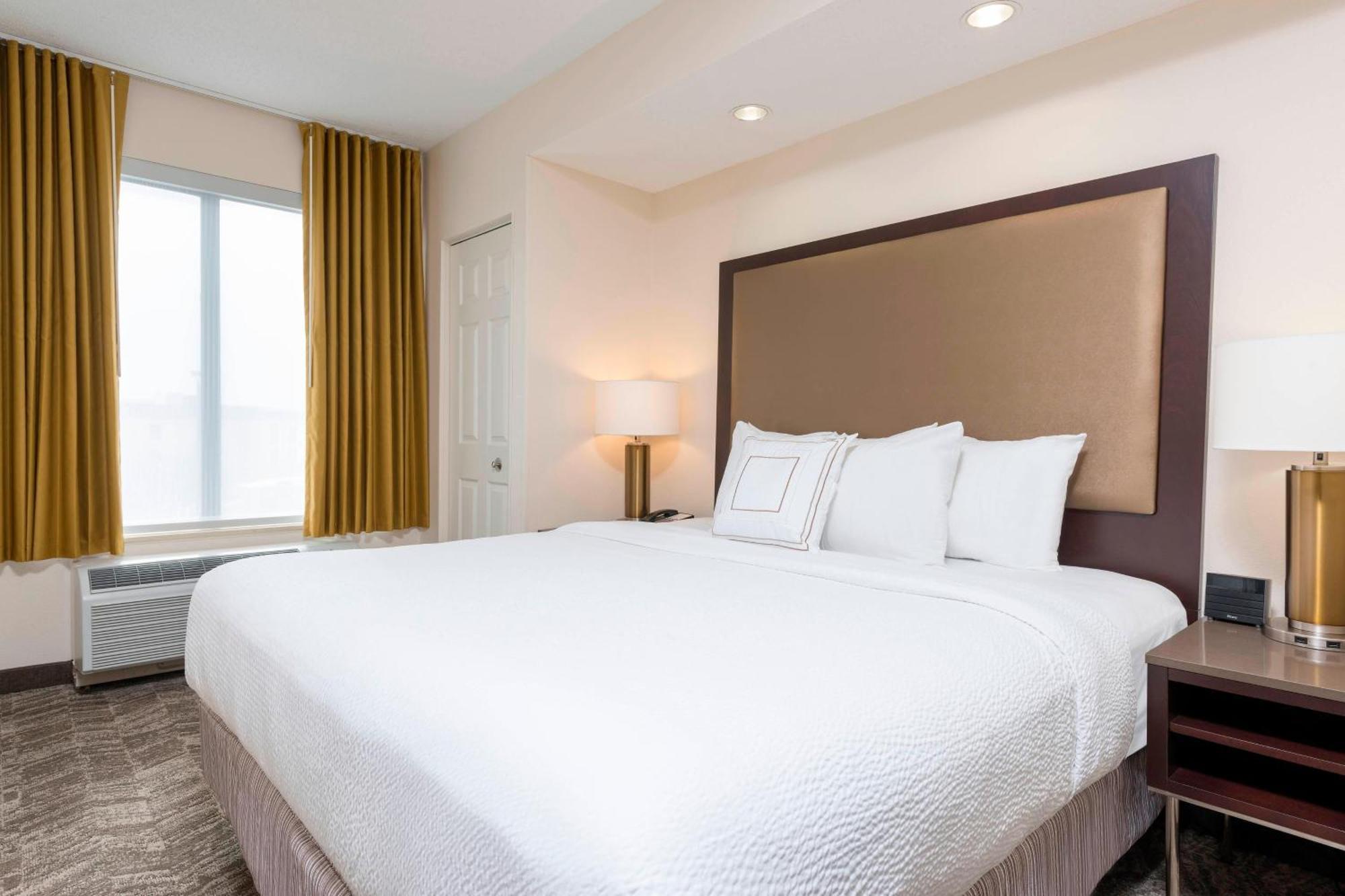 Springhill Suites Grand Rapids North Eksteriør billede