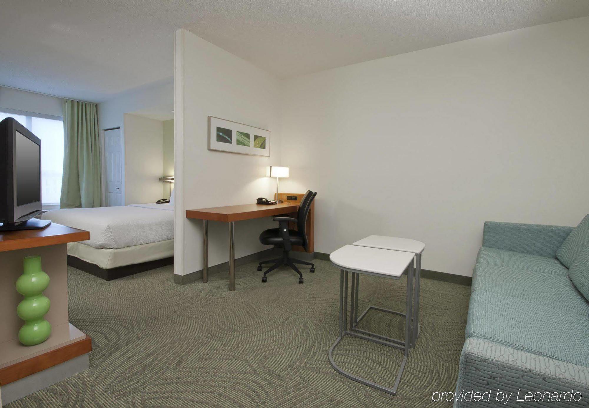 Springhill Suites Grand Rapids North Eksteriør billede