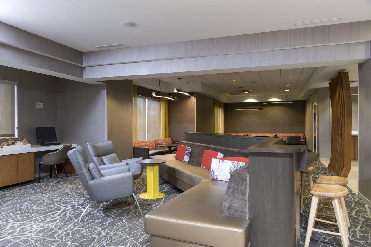 Springhill Suites Grand Rapids North Eksteriør billede