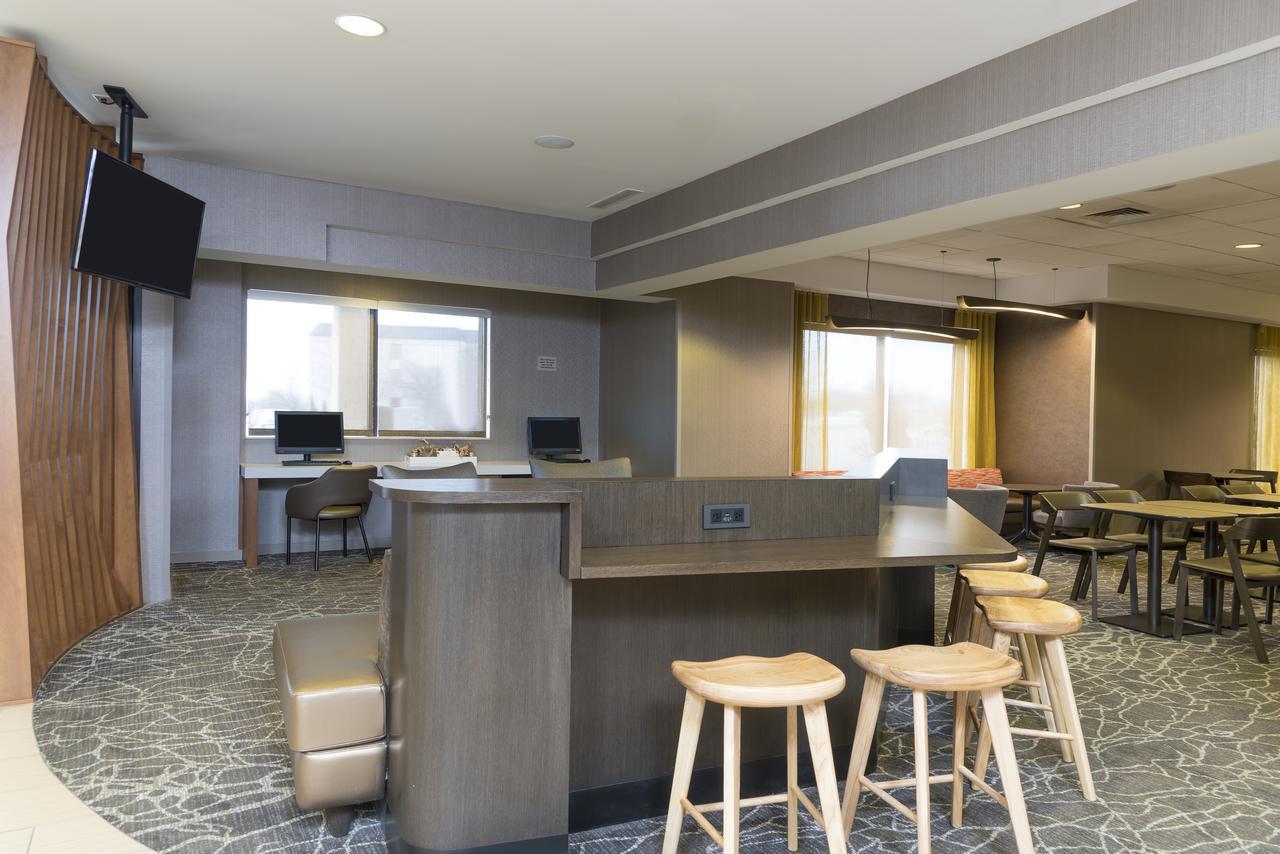 Springhill Suites Grand Rapids North Eksteriør billede