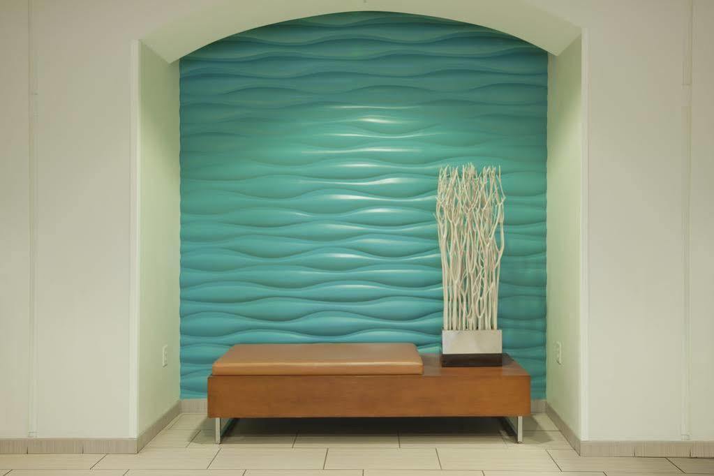 Springhill Suites Grand Rapids North Eksteriør billede