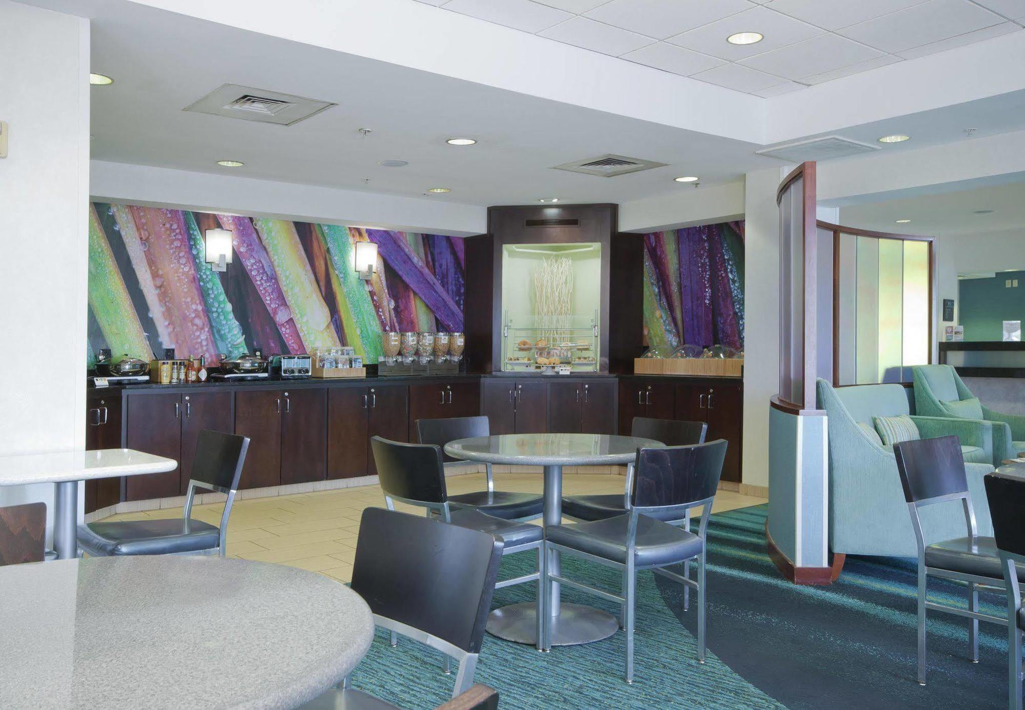 Springhill Suites Grand Rapids North Eksteriør billede